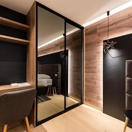 5-star Luxury Penthouse Hedera