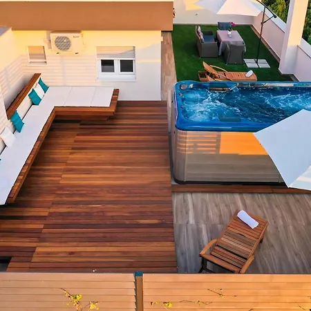 5-star Luxury Penthouse Hedera *